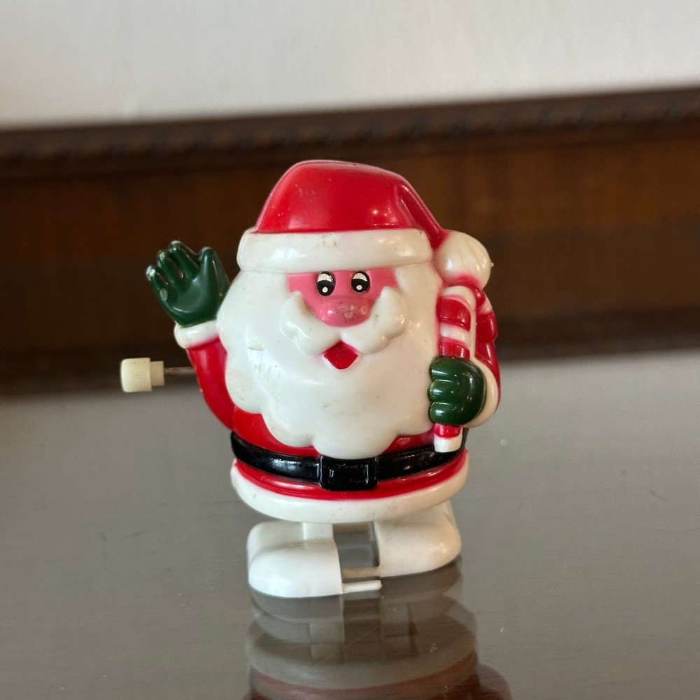 Vintage‎ Fun World Wind Up Santa Claus Walking Toy Candy Cane Christmas 7089